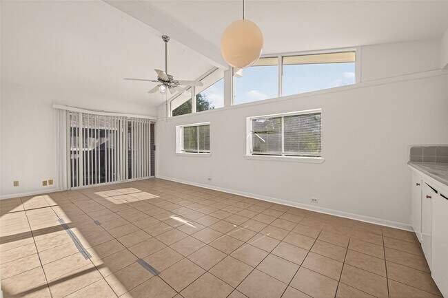 Building Photo - 6426 Mobud Dr