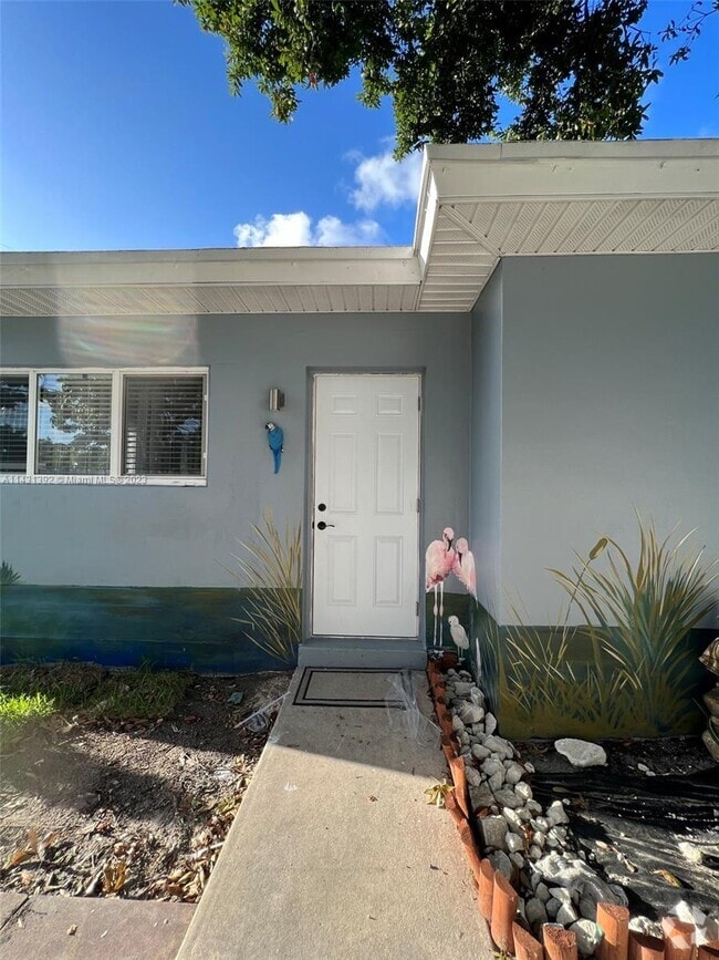 Building Photo - 1509 N Andrews Ave