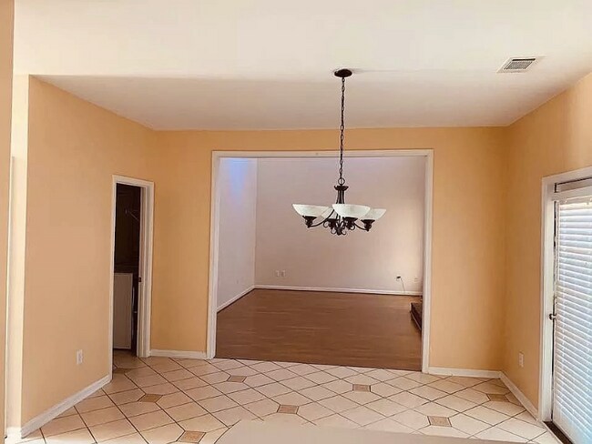 Building Photo - 4005 Weatherford Cir