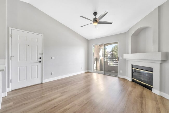 Building Photo - Stylishly Renovated Condo with Modern Finishes in a Gated Community!