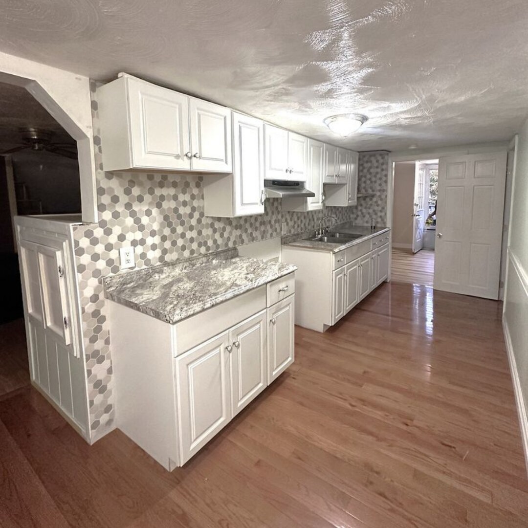 Building Photo - 1-7 Old Mendon Street