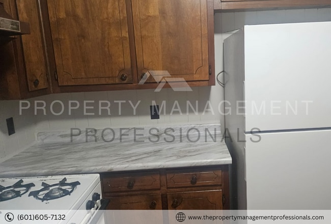 Building Photo - 2308 St. Charles-