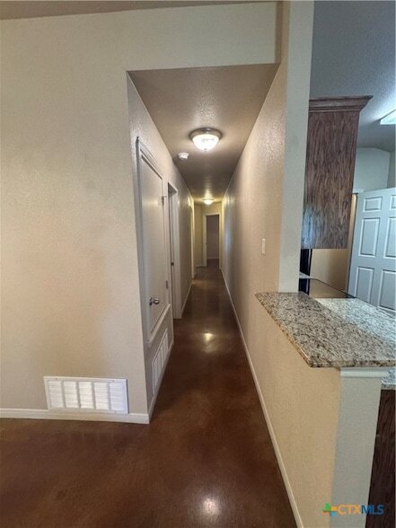 Building Photo - 1523 Aztec Trce