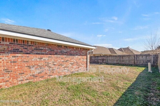 Building Photo - 313 Wallingsford Cir