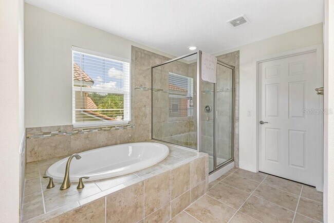 Building Photo - 3802 Carrick Bend Dr