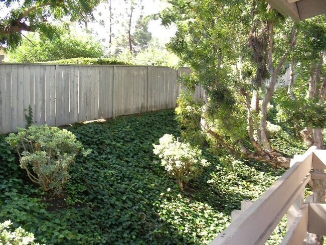 Building Photo - 23732 Hillhurst Dr