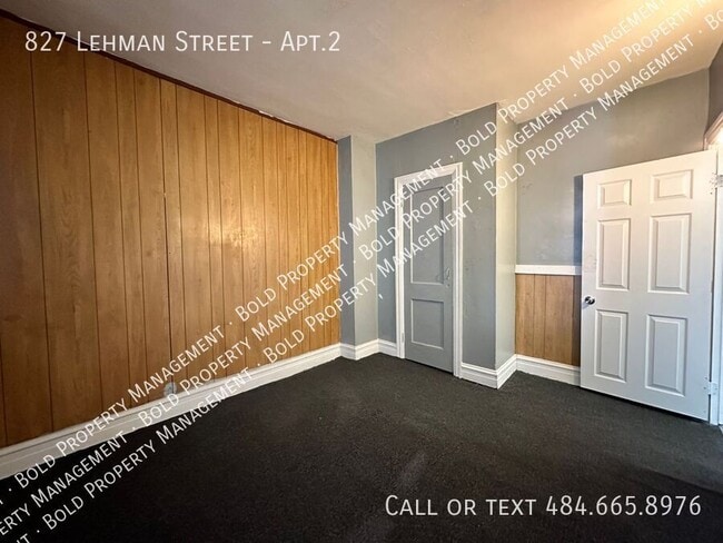 Building Photo - 827 Lehman St