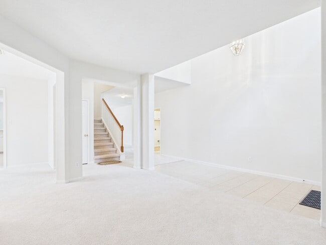Building Photo - 4702 Rolling View Ct