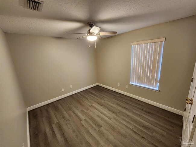 Building Photo - 276 Tecumseh Ln