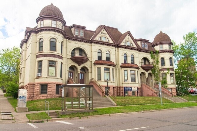 Building Photo - Eustone Apartments