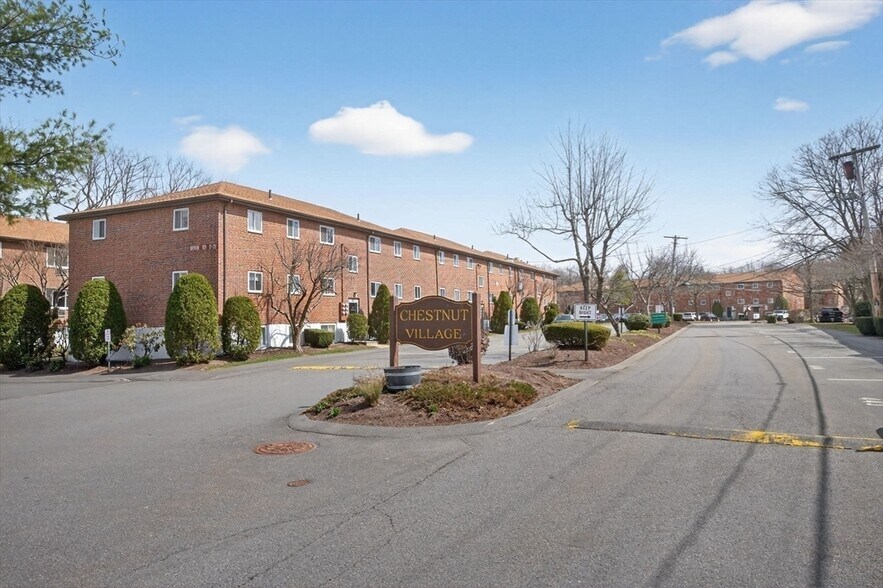 Building Photo - 20 Bryon Rd