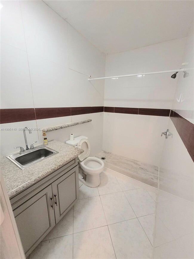 Building Photo - 22028 Acapulco Ct