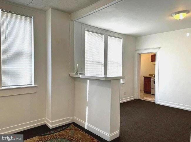 Building Photo - 1105 Walnut Ave
