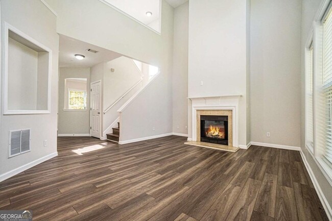 Building Photo - 3755 Uppark Dr