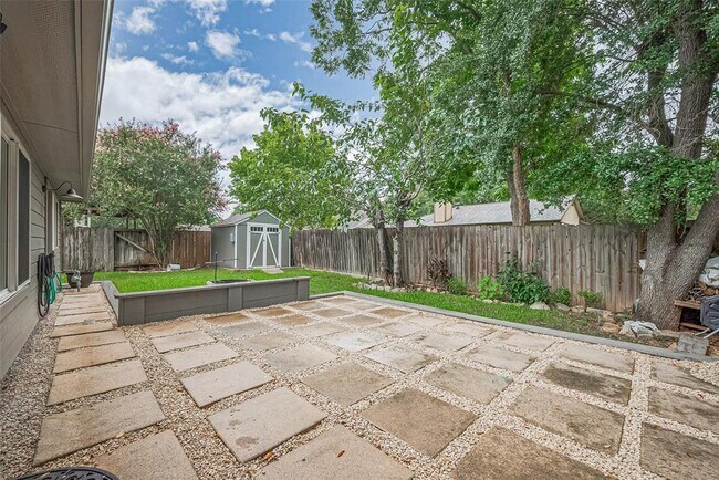 Building Photo - 3407 Hillstone Dr