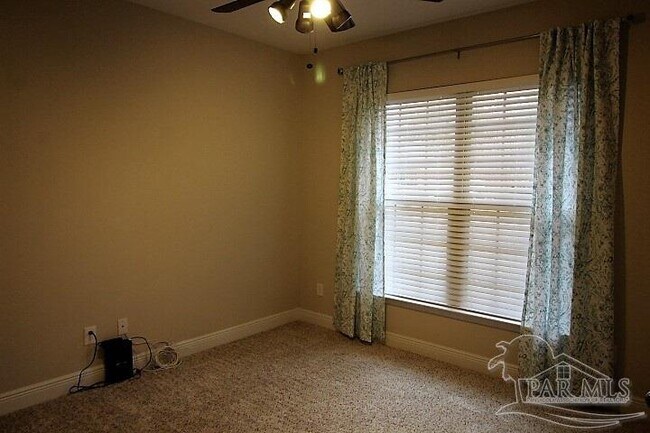 Building Photo - 8864 Spider Lily Way