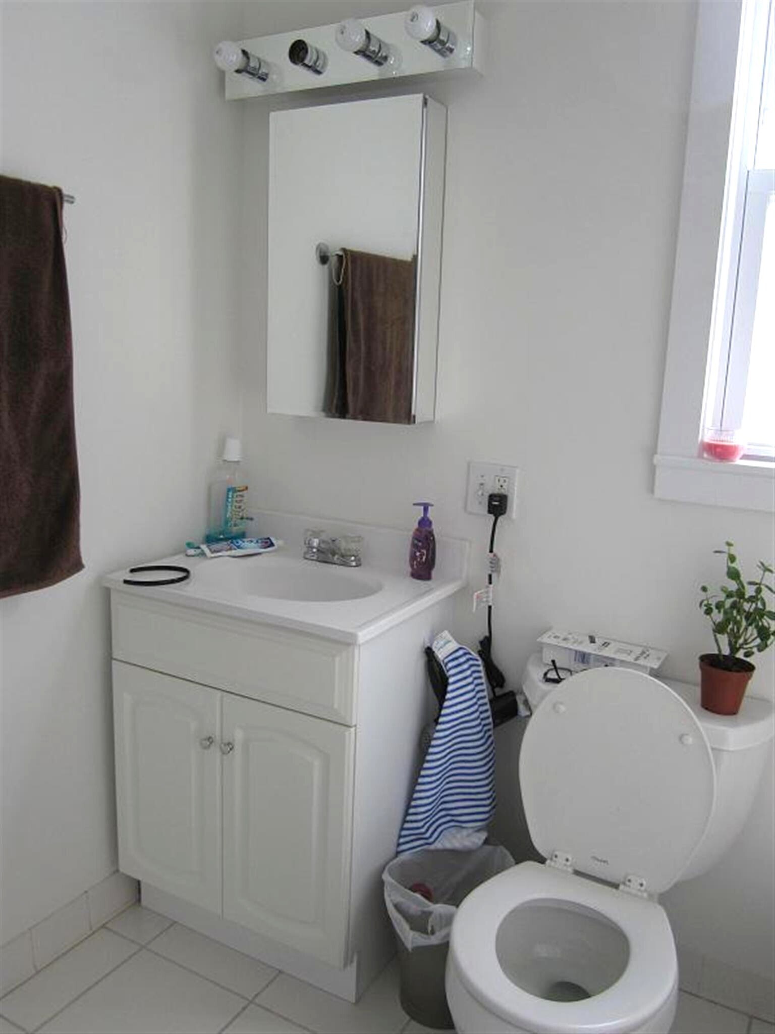 Building Photo - 11 Craigie St