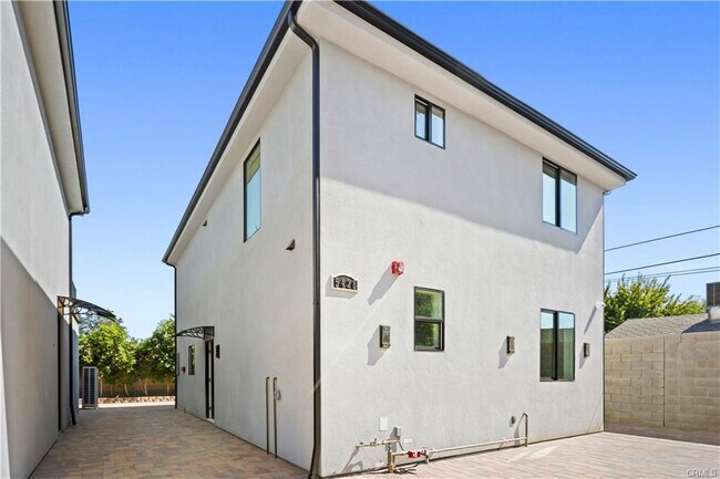 Building Photo - 5428 Calhoun Ave