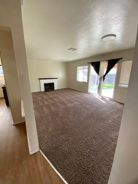 Building Photo - 2108 Edgewood St