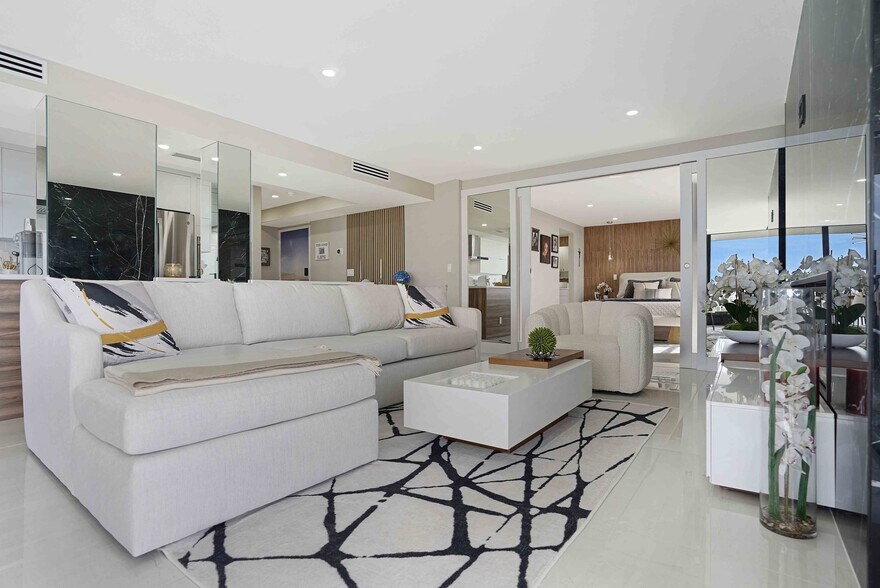 Building Photo - 5480 N Ocean Dr