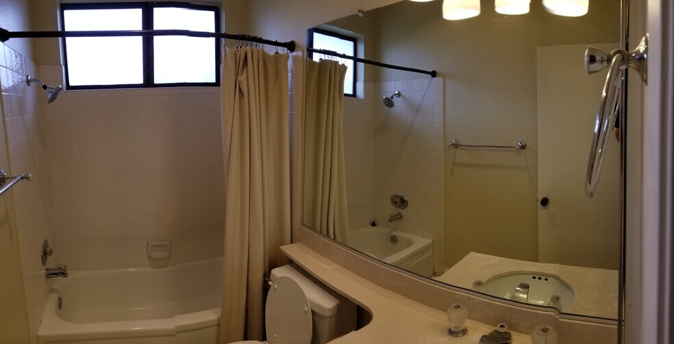Building Photo - 4141 Via Marisol