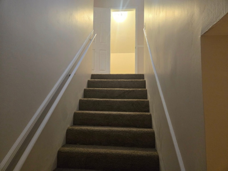 Building Photo - 5 Overlook Trail