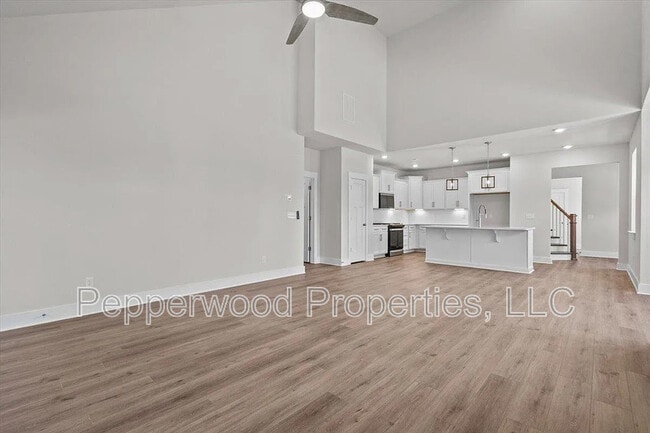 Building Photo - 1572 Shallons Ct