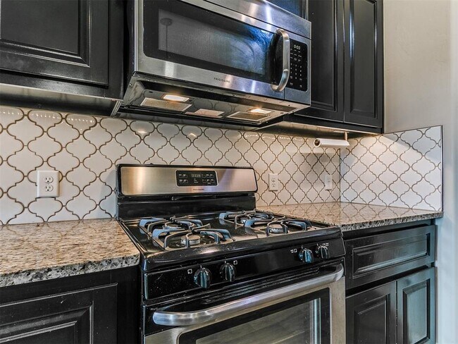 Building Photo - 4932 Wister Ln