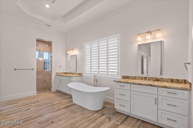 Building Photo - 3117 N 77th St