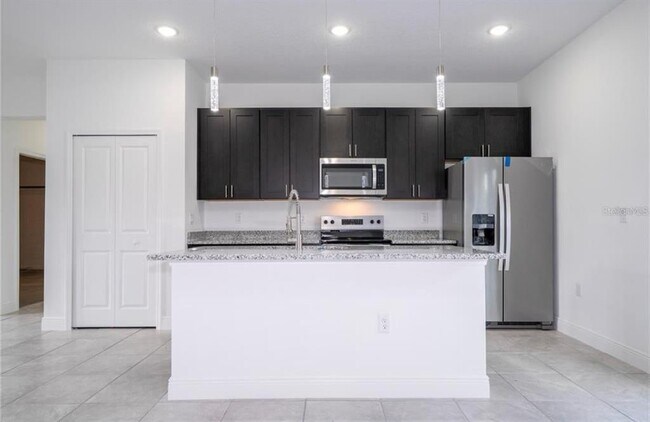 Building Photo - 2901 W Redgate Dr
