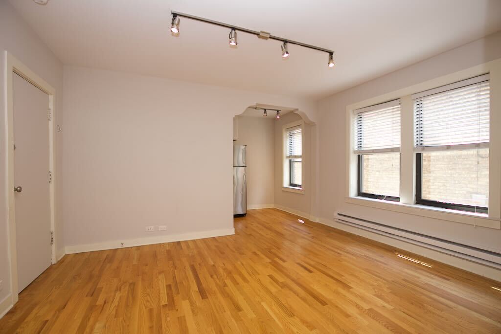 Building Photo - 2425 N Kedzie Blvd