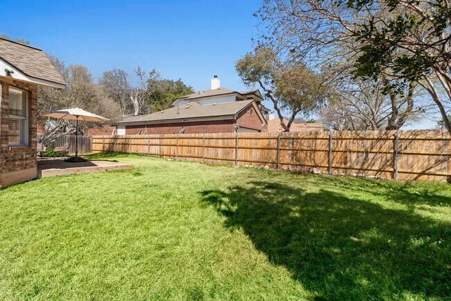 Building Photo - 3600 Malone Dr