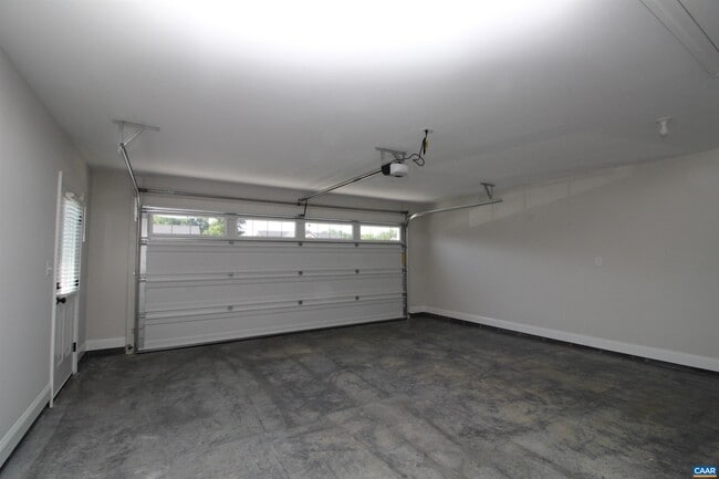 Building Photo - 179 Langley Dr