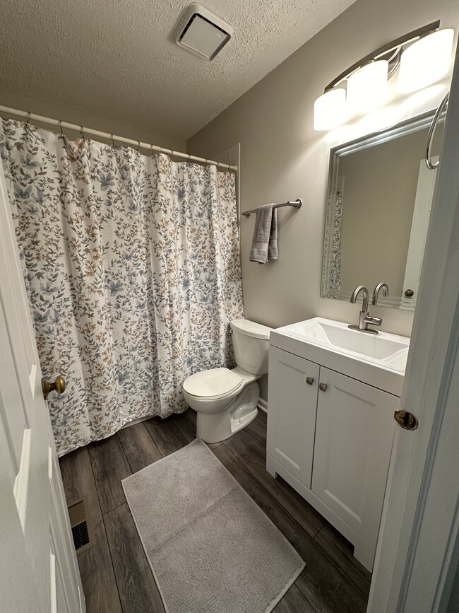 2nd Bathroom - 1051 Woodhill Ct