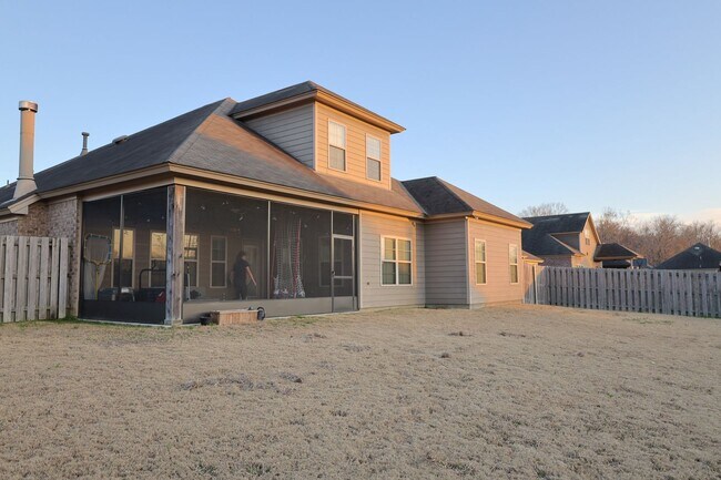 Building Photo - Deer Creek - 4BR/ 2 story/ 2500+SQFT