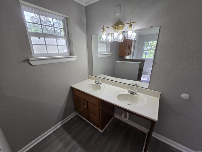 Building Photo - 15224 Atwood Cove
