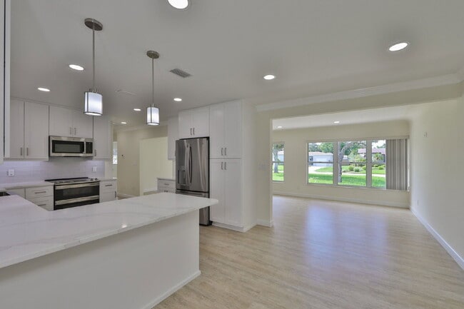 Building Photo - 5941 4th Ave N