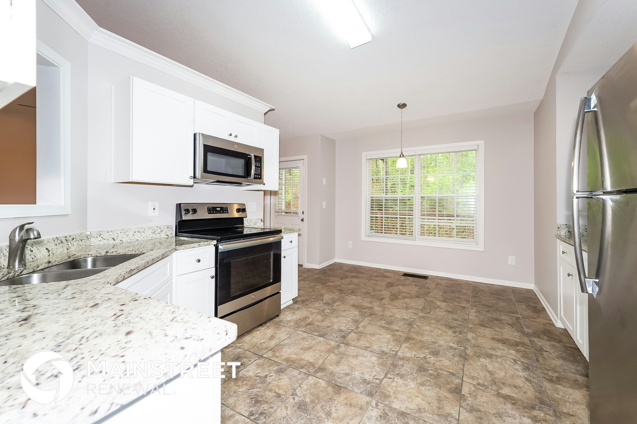 Building Photo - 5515 Hall Cir