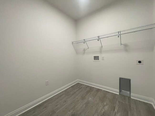 Building Photo - 5448 Jenee Ct