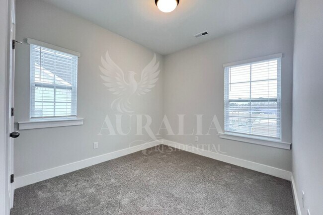 Building Photo - 8520 Silsbee Dr