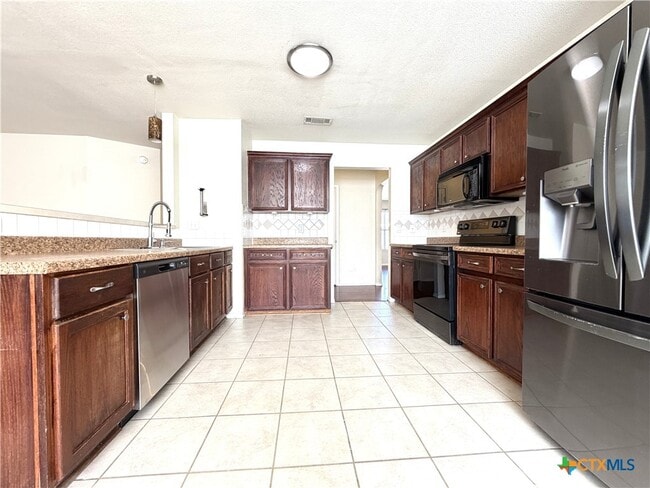 Building Photo - 3043 Rain Dance Loop