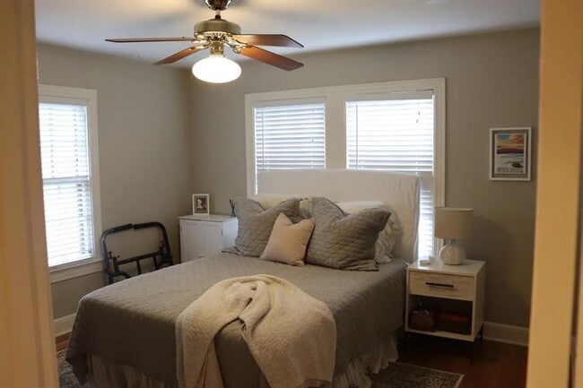 Building Photo - 1200 Alegria Rd