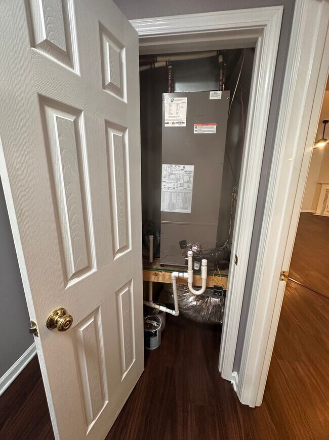 Building Photo - Cozy 2BR 2BA Condo in High Point