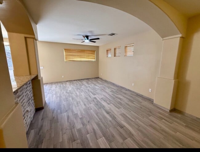 Building Photo - 3 Bedroom in Beautiful Ahwatukee Foothills Club West!  Available 7/1