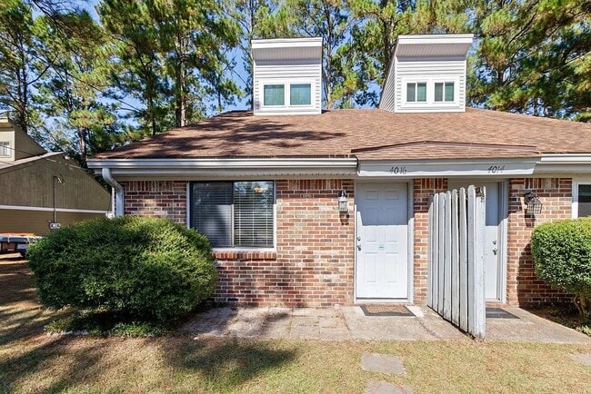 Primary Photo - 4016 Chipola St