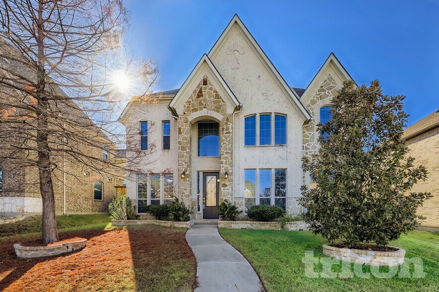 Building Photo - 12069 Brownwood Dr