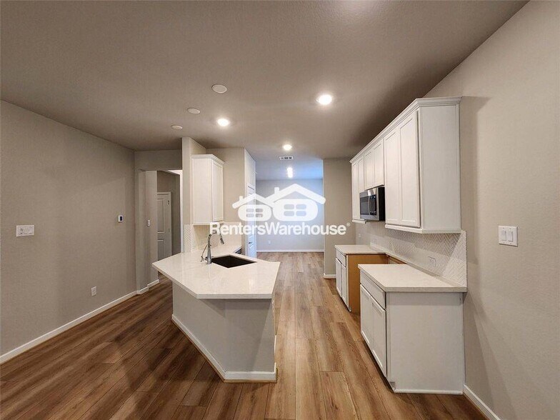 Building Photo - 19014 Whitehaven Bend Ln