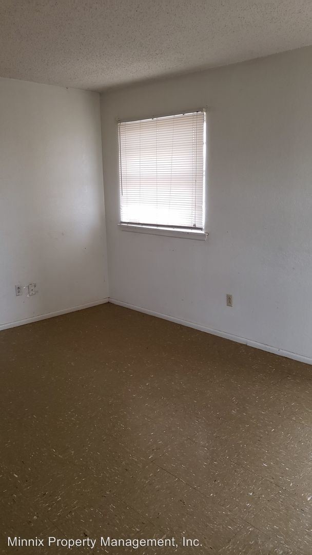 Building Photo - 612 Crosbyton