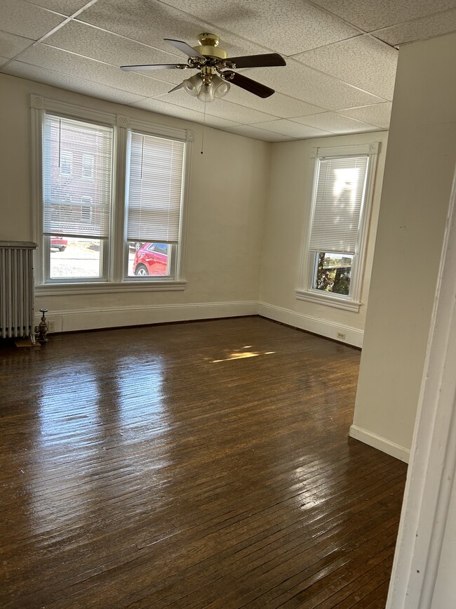 Dining Room - 220 W Main St