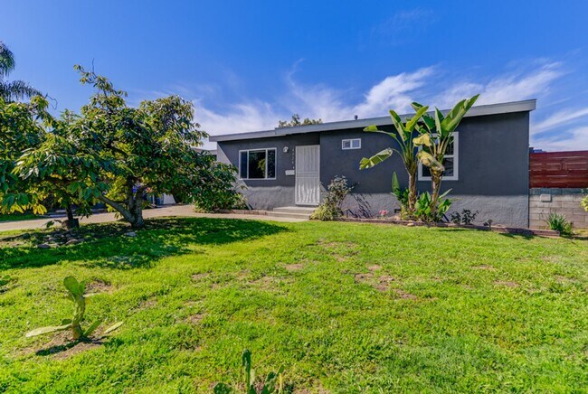 Building Photo - 4028 Casita Way